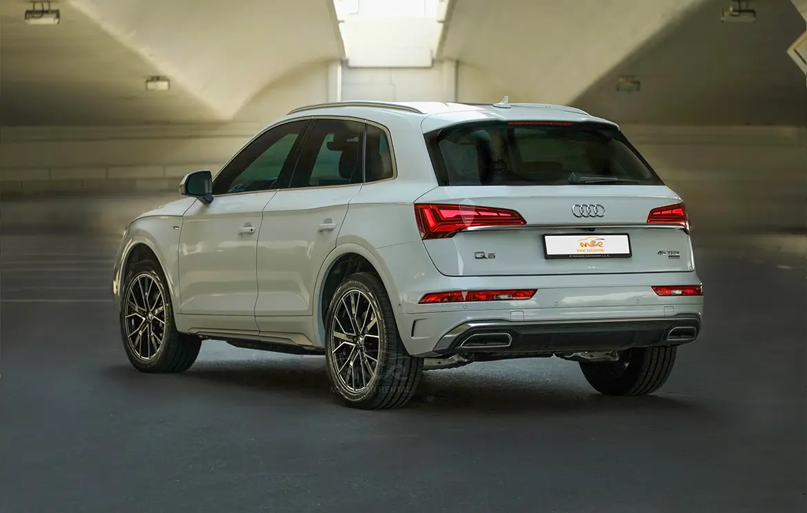 Rent the versatile Audi Q5 SUV in the UAE