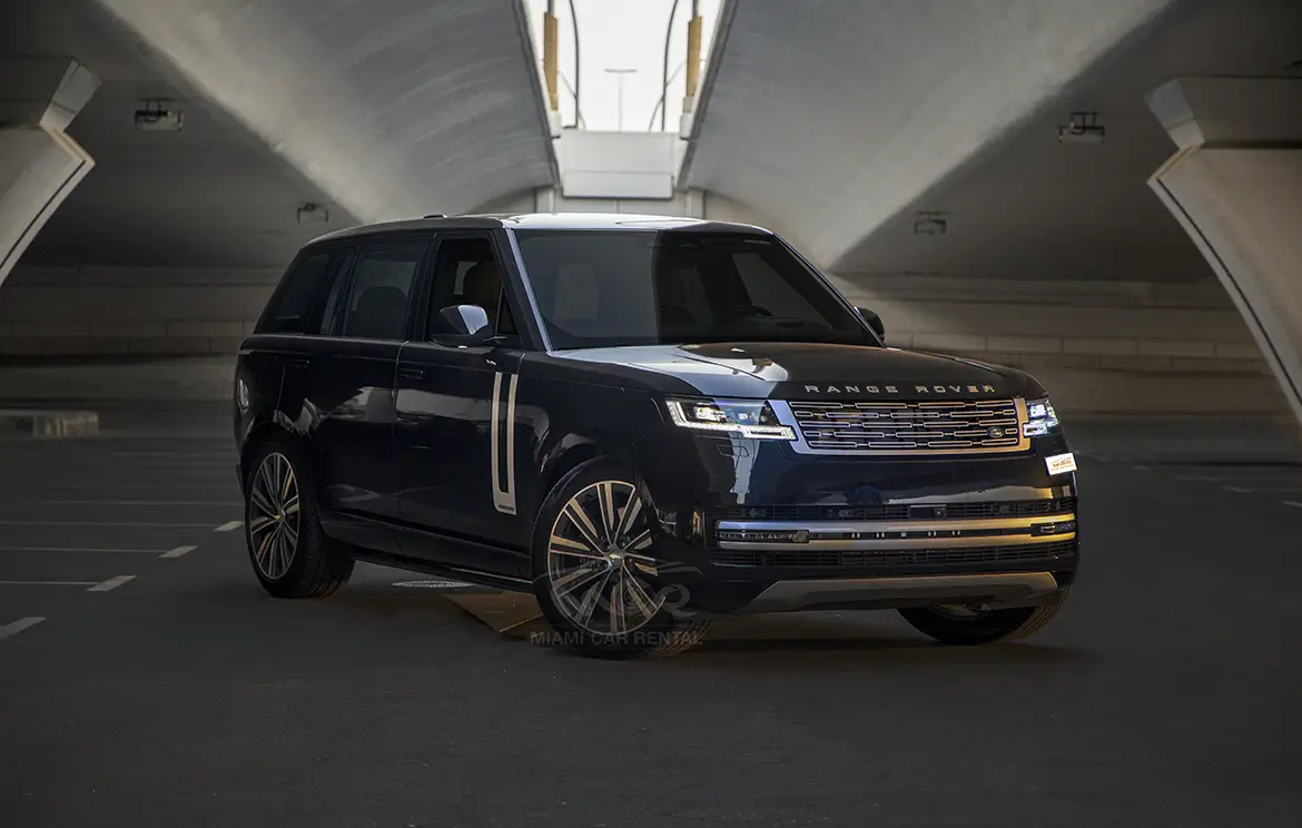 Lease the luxury Range Rover 2023 in the UAE