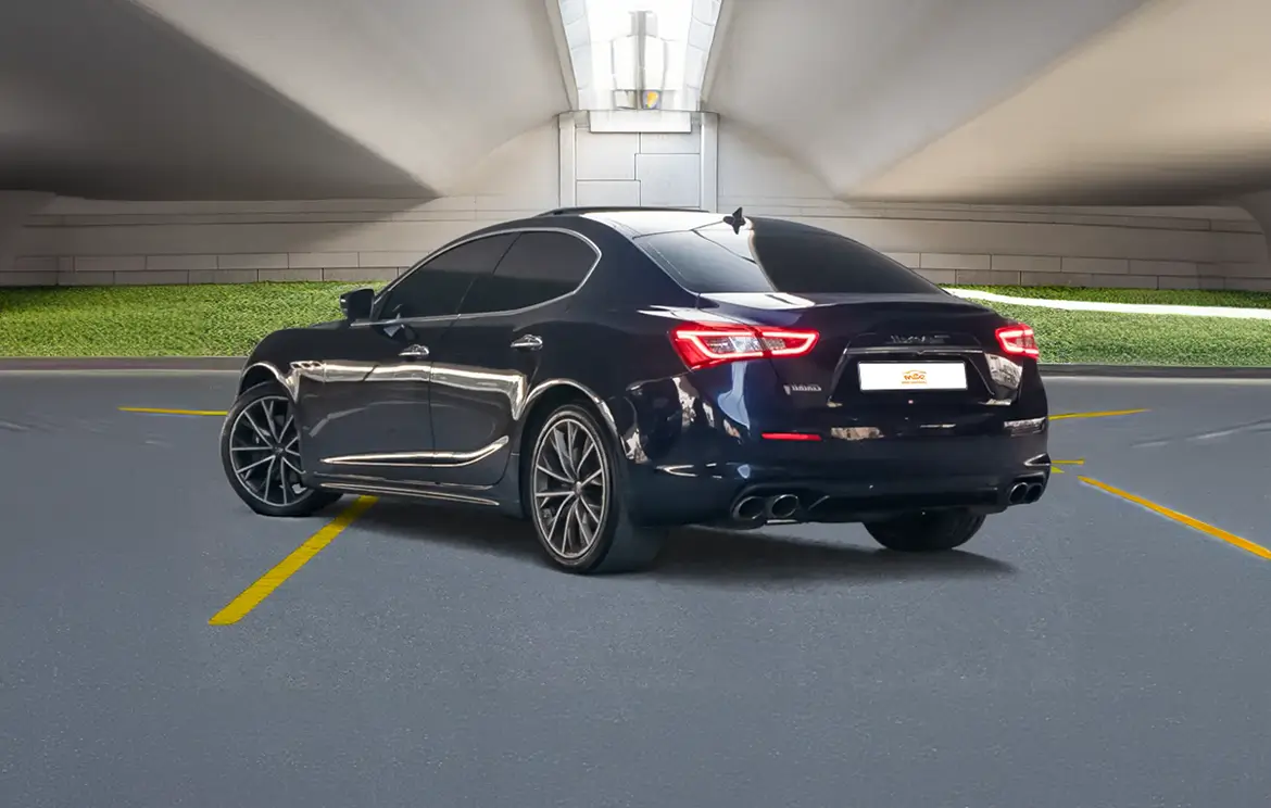 Rent the luxurious Maserati Ghibli sedan in the UAE