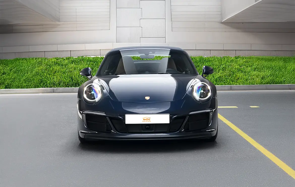 the Porsche Carrera 911 GTS coupe Rental in Dubai