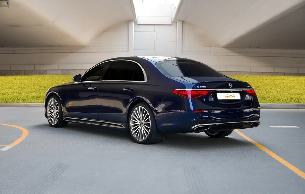 Hire the prestigious Mercedes S580 sedan in Dubai